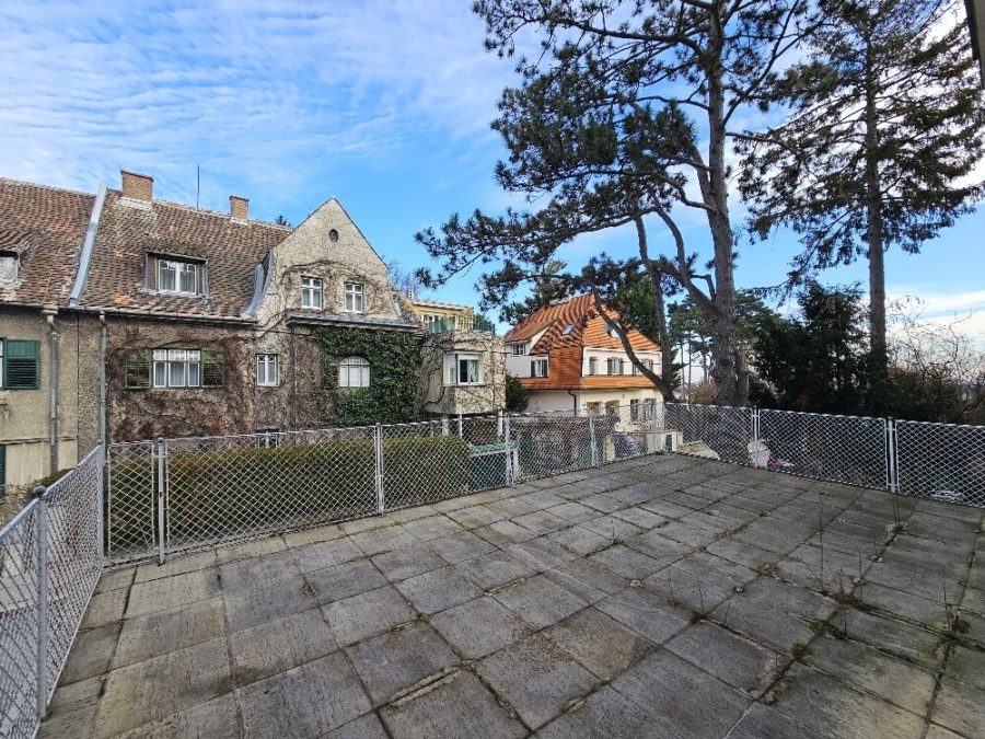 Schöne Altbauwohnung mit Terrasse und Gartenmitbenützung nähe Pötzleinsdorfer Schlosspark - Titelbild